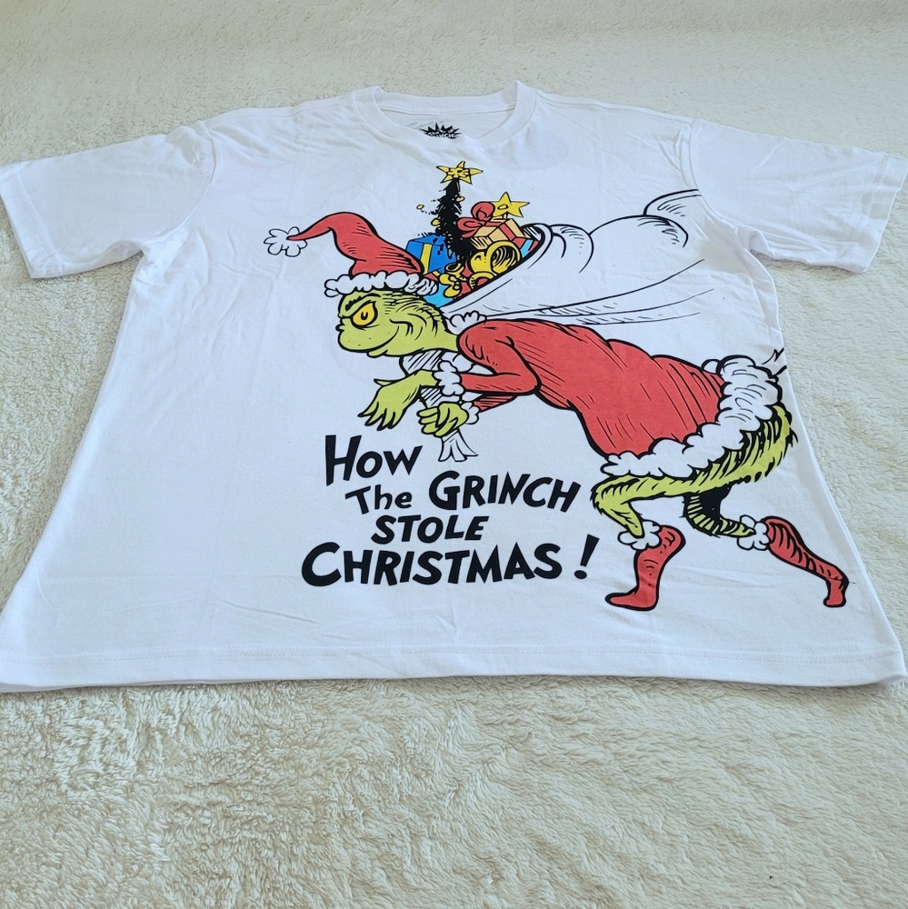 Dr. Seuss "How The Grinch💚 Stole Christmas🎄!" Graphic Tee👕 - NWT - Picture 11 of 12